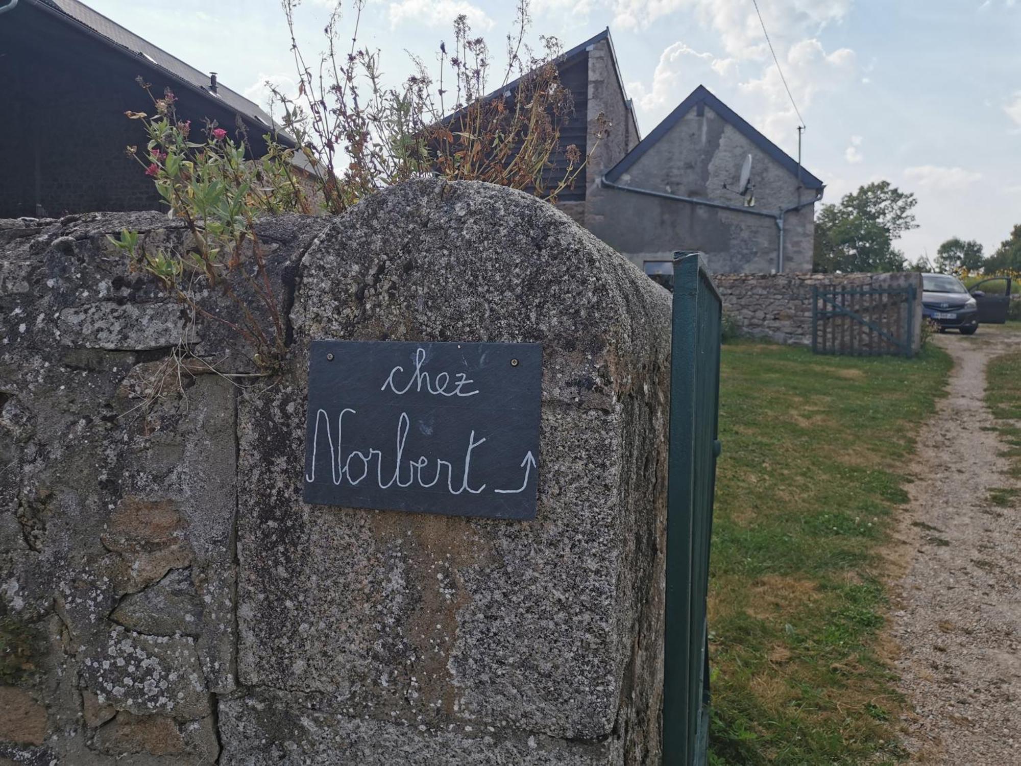 Chez Norbert Villa Quarré-les-Tombes Eksteriør bilde